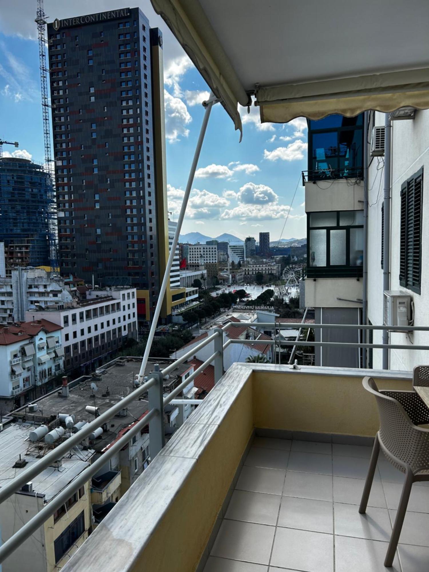 Center View Luxury Apartment Tirana Bagian luar foto