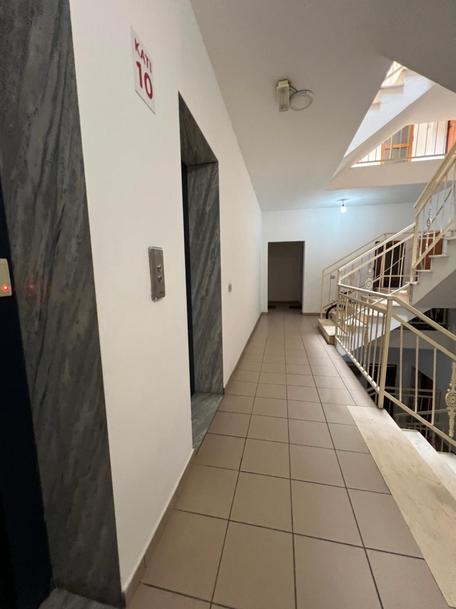 Center View Luxury Apartment Tirana Bagian luar foto