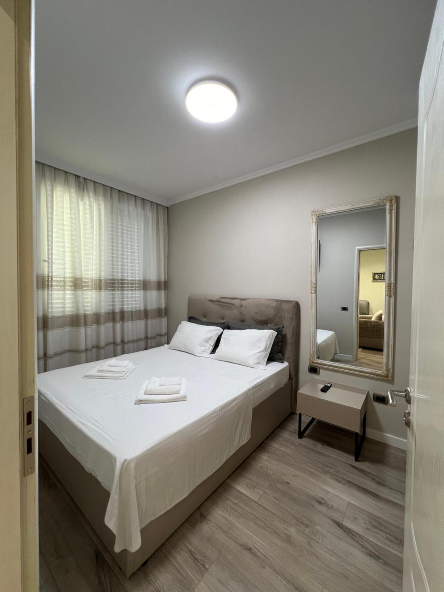 Center View Luxury Apartment Tirana Bagian luar foto