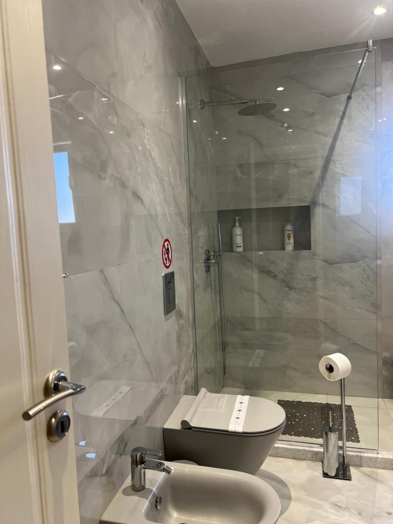 Center View Luxury Apartment Tirana Bagian luar foto