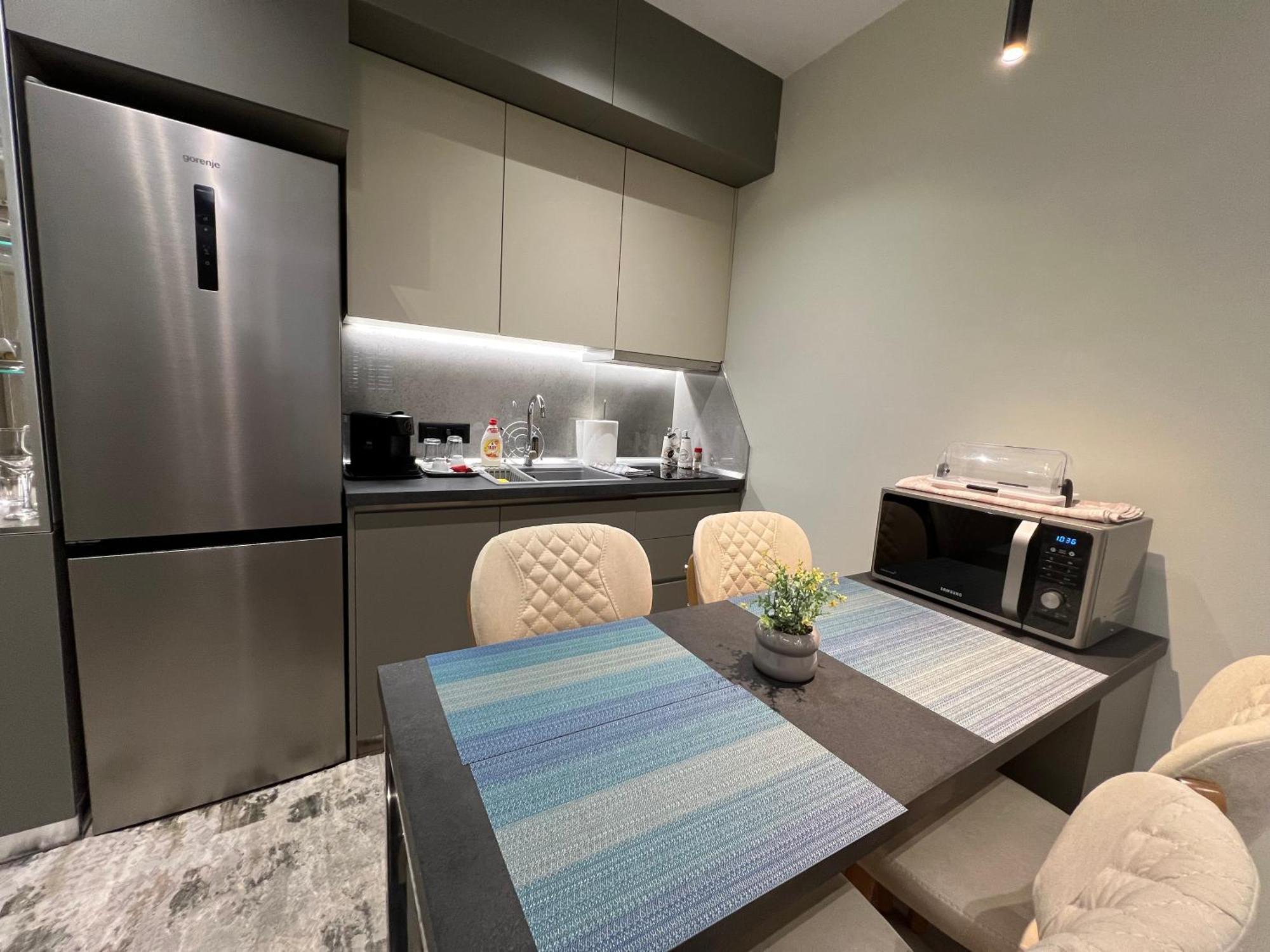 Center View Luxury Apartment Tirana Bagian luar foto