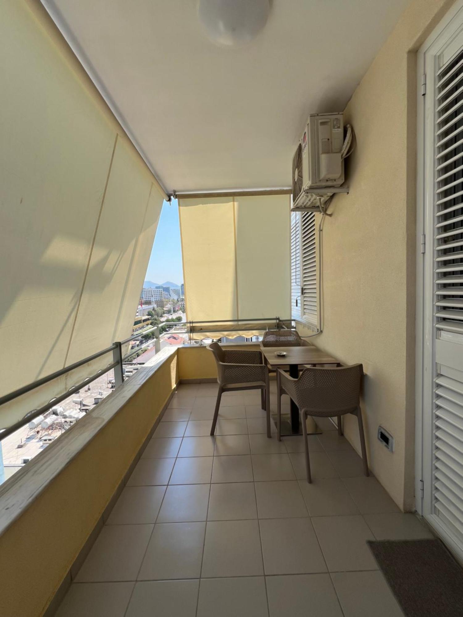 Center View Luxury Apartment Tirana Bagian luar foto